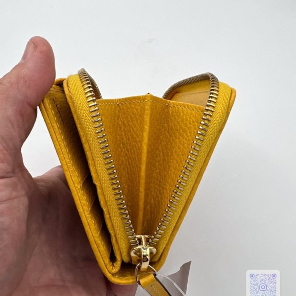 GUCCI Yellow and Brown GG Compact Bifold Wallet - Authenticated - Picture 7 of 13